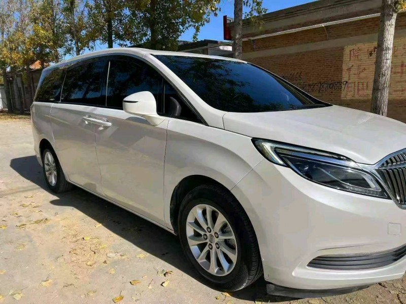 保定18年别克GL83