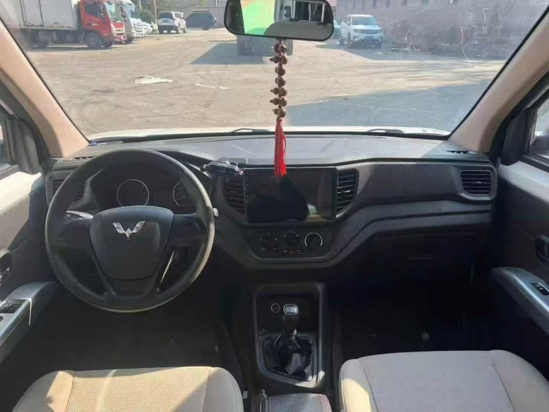 临沂21年五菱汽车宏光4