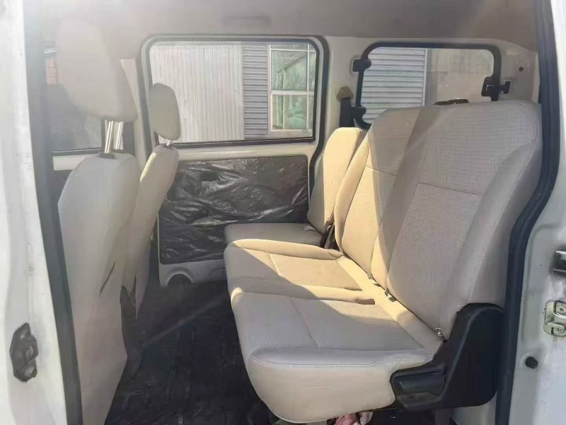 临沂21年五菱汽车宏光5