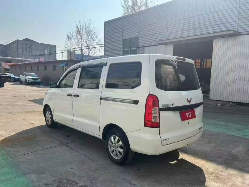 临沂21年五菱汽车宏光8