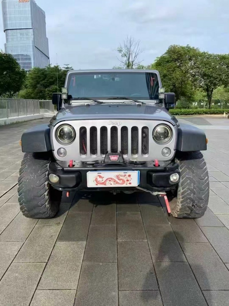 佛山19年Jeep牧马人1