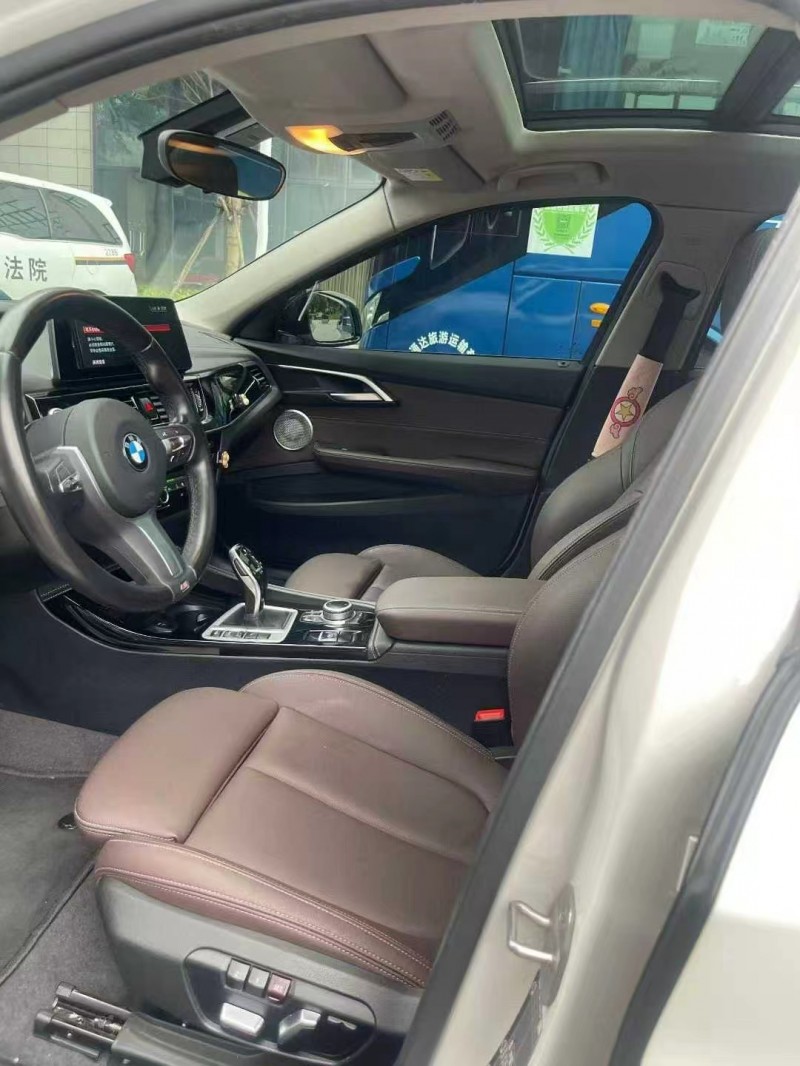 佛山22年宝马1系5