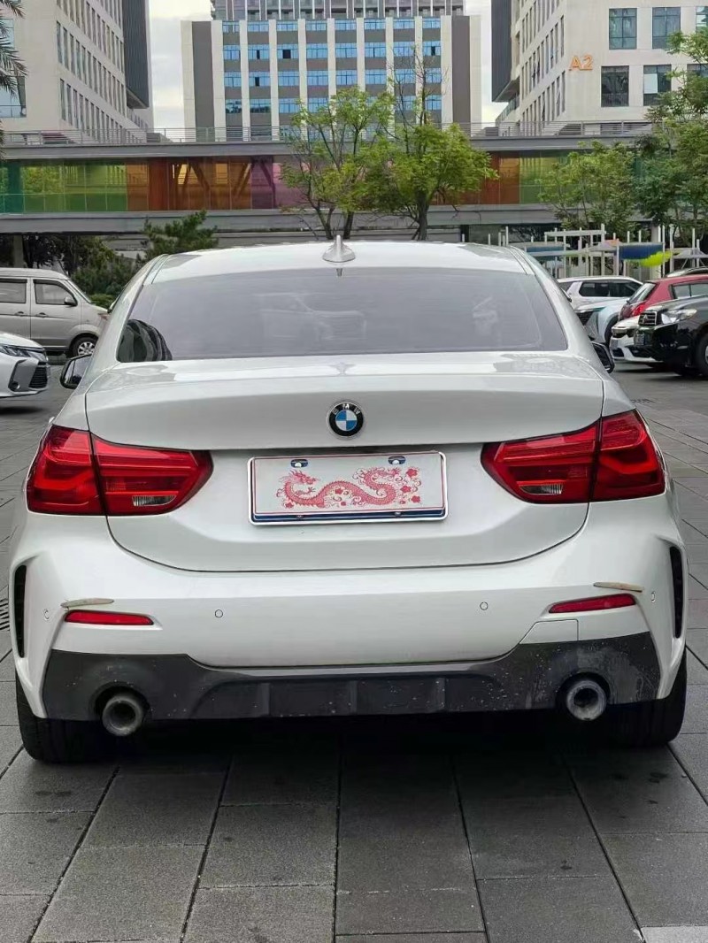 佛山22年宝马1系9
