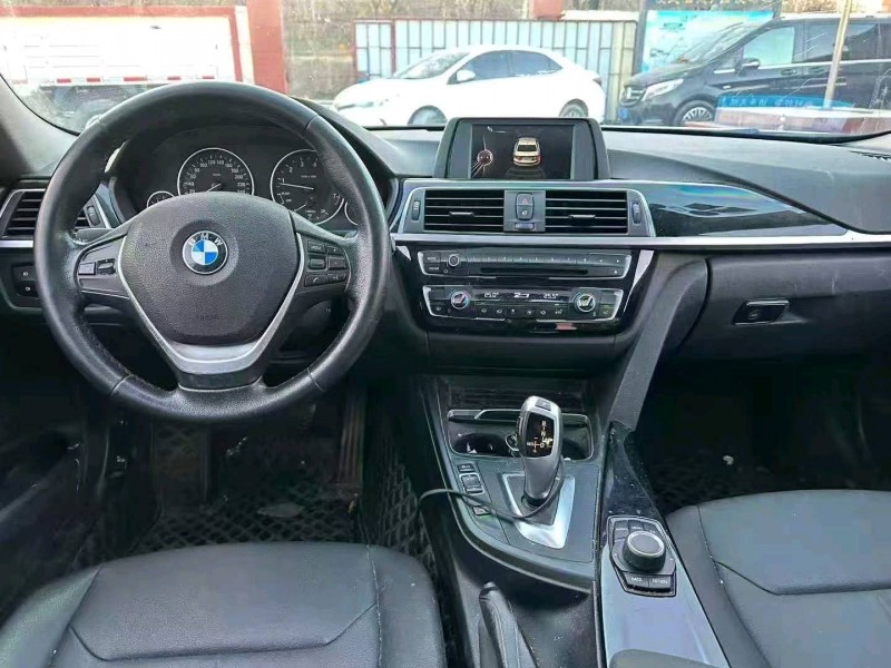 淄博16年宝马3系4