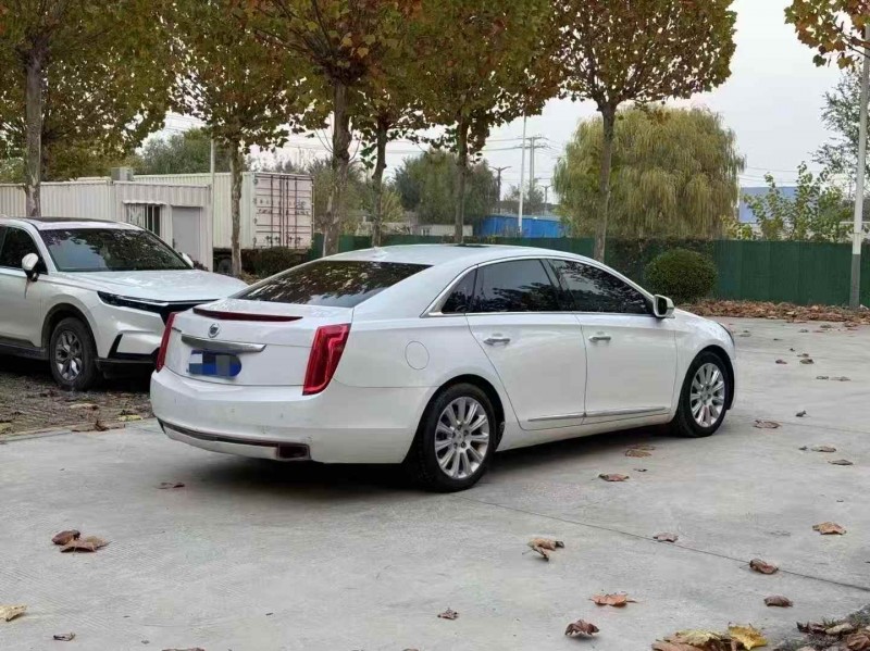 聊城13年凯迪拉克XTS7