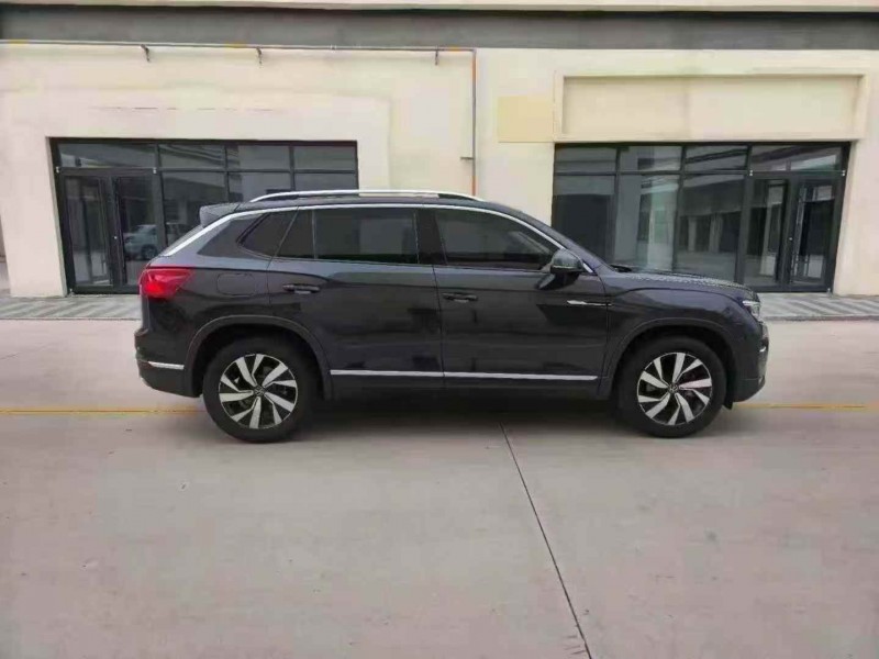 青岛22年大众探岳8