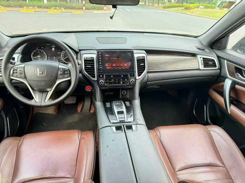 广州17年本田URV5