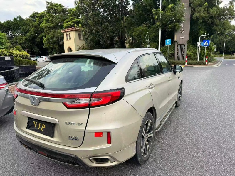 广州17年本田URV7