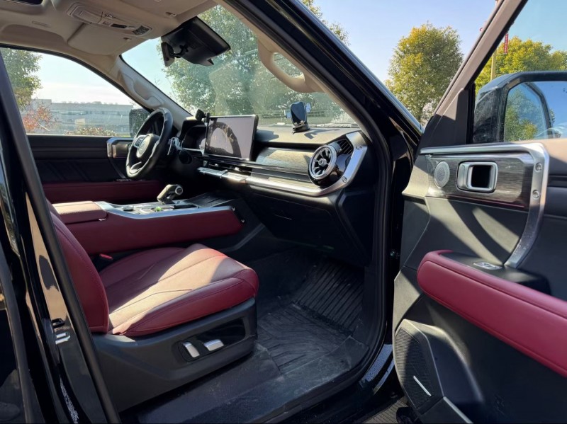 盐城25年长城汽车坦克8