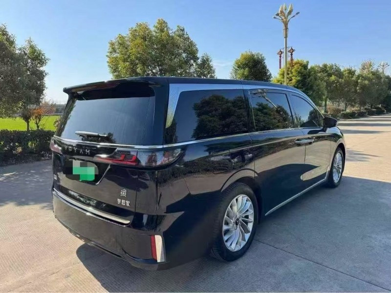 常州24年岚图汽车梦想家8