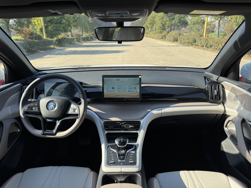 盐城25年比亚迪宋8