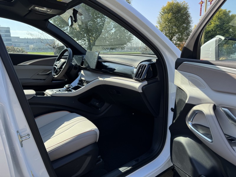 盐城25年比亚迪宋9