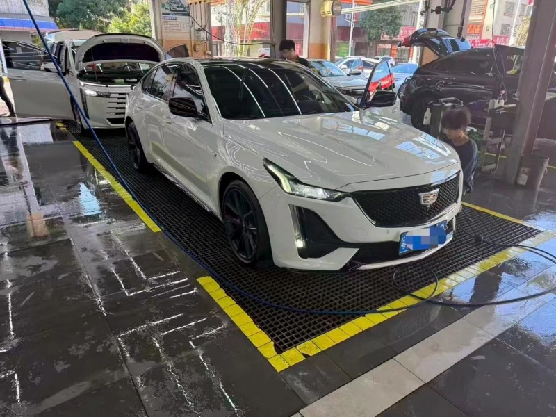 揭阳22年凯迪拉克CT52
