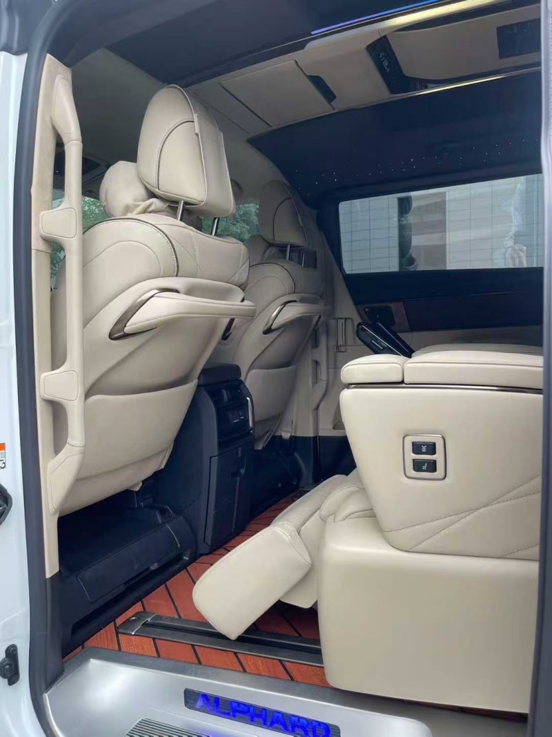 佛山24年丰田埃尔法5