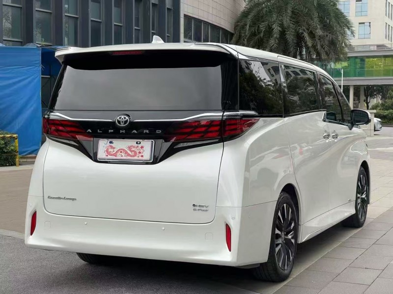 佛山24年丰田埃尔法8