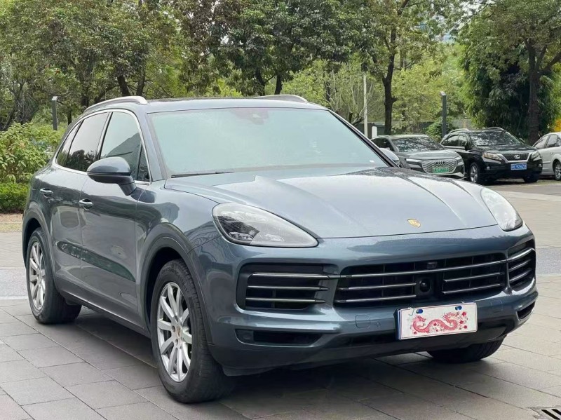 佛山19年保时捷卡宴3