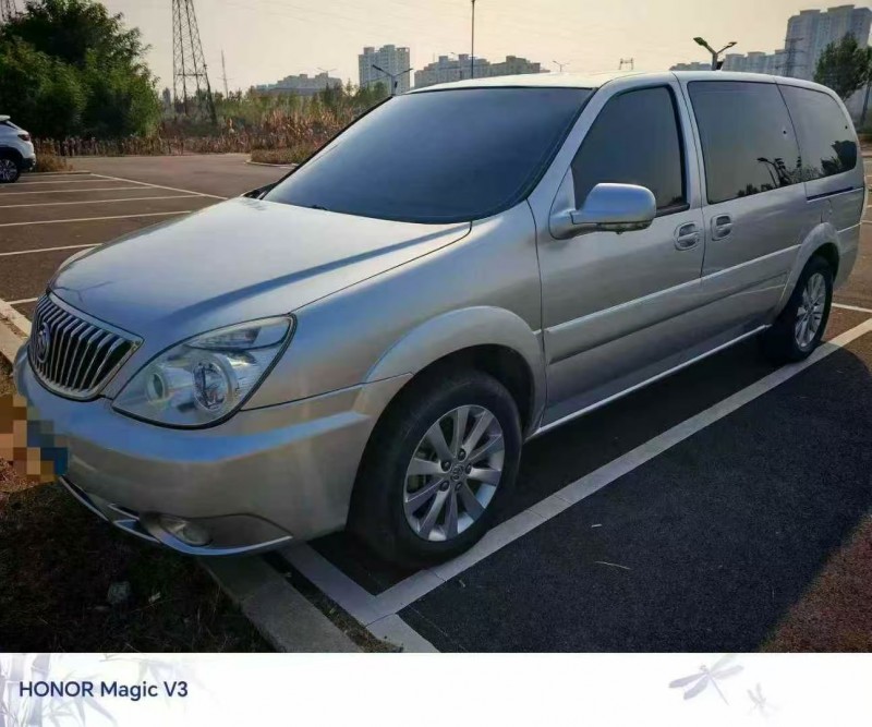 保定17年别克陆尊2