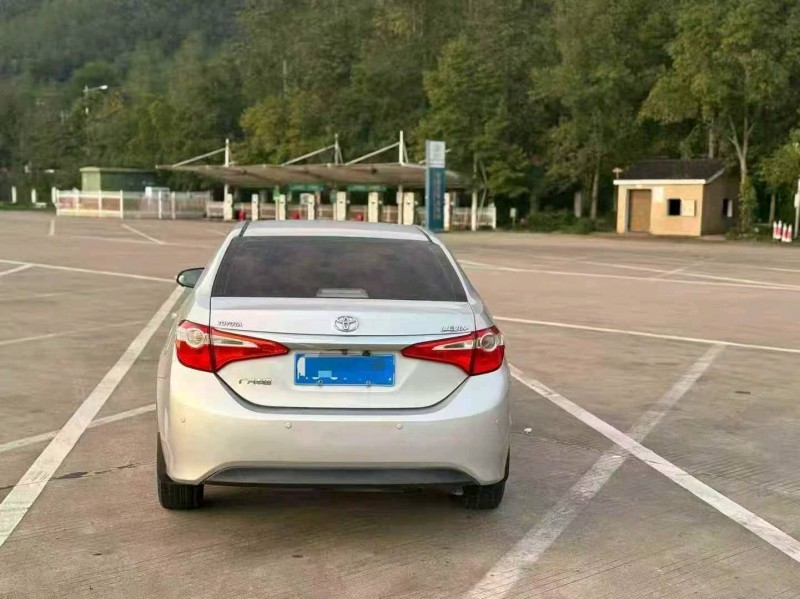 台州16年丰田雷凌7