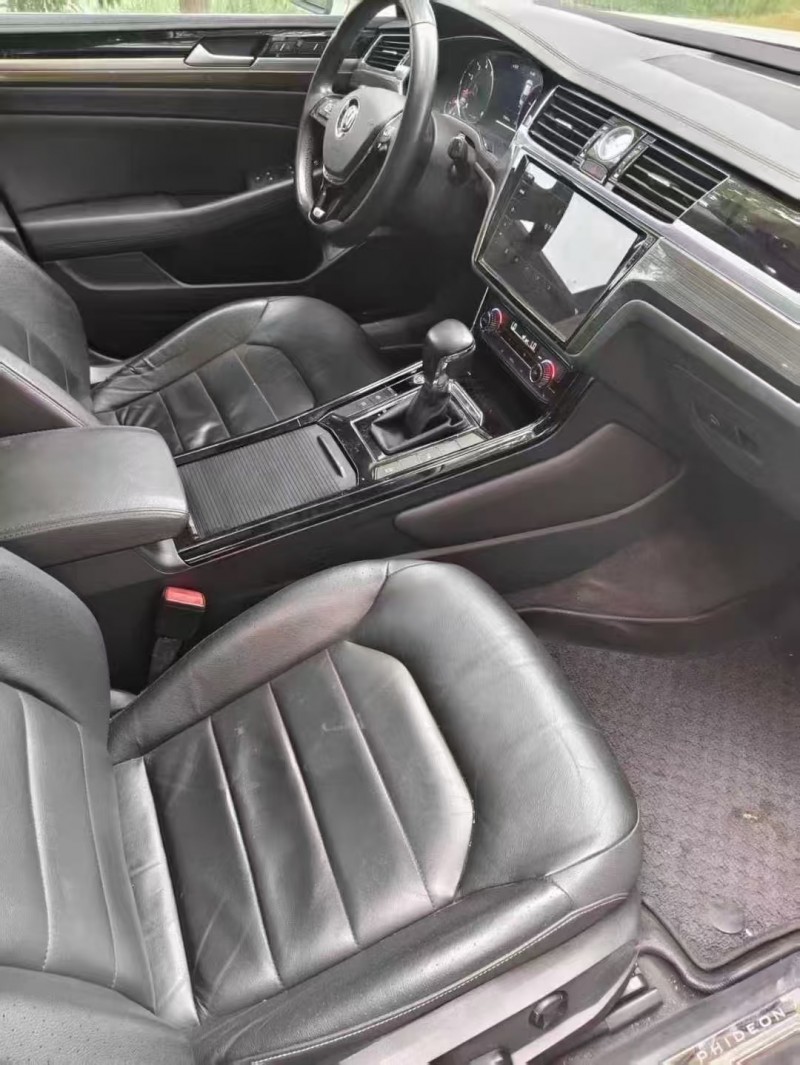 沧州17年大众辉昂6