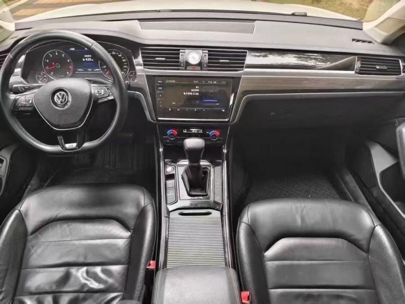 沧州17年大众辉昂7