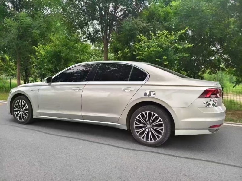 沧州17年大众辉昂8