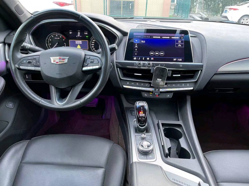 中山21年凯迪拉克CT55