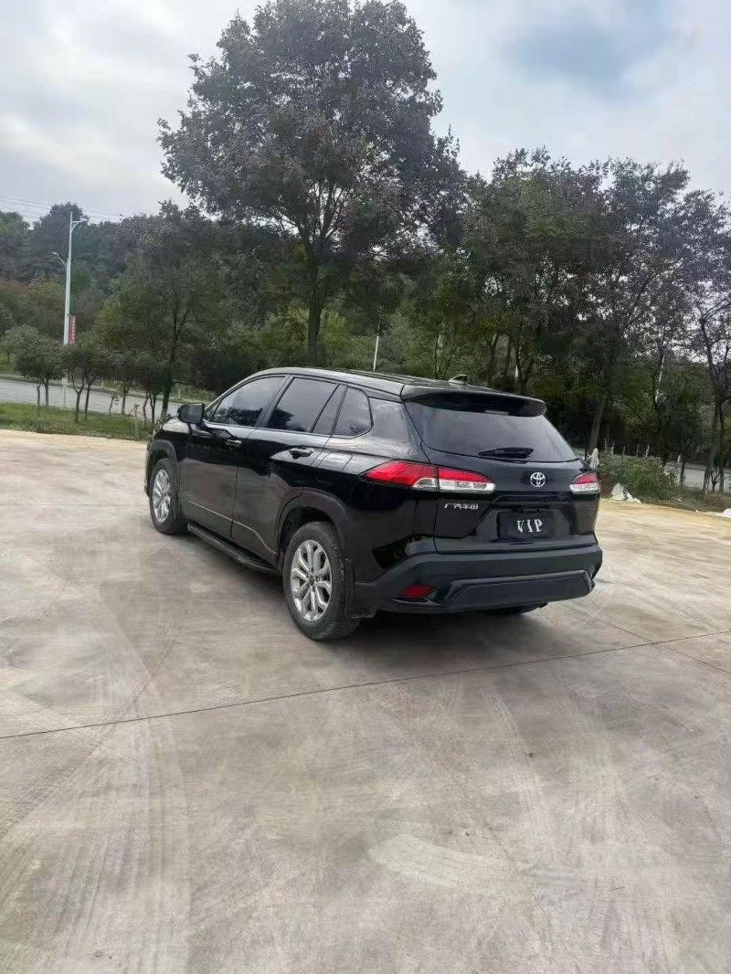 济宁23年丰田锋兰达8