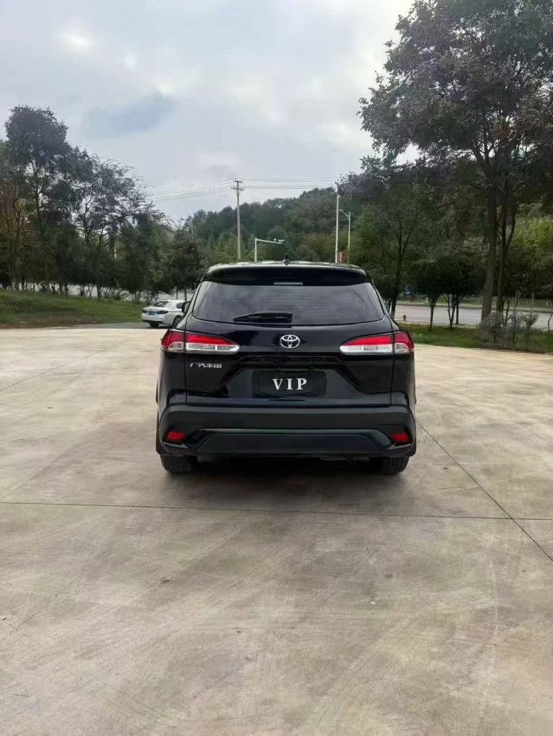 济宁23年丰田锋兰达9