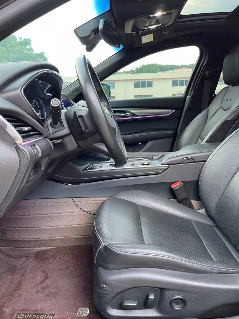 中山21年凯迪拉克CT58