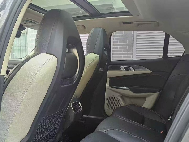 青岛20年领克025