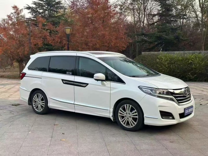 淄博18年本田艾力绅2