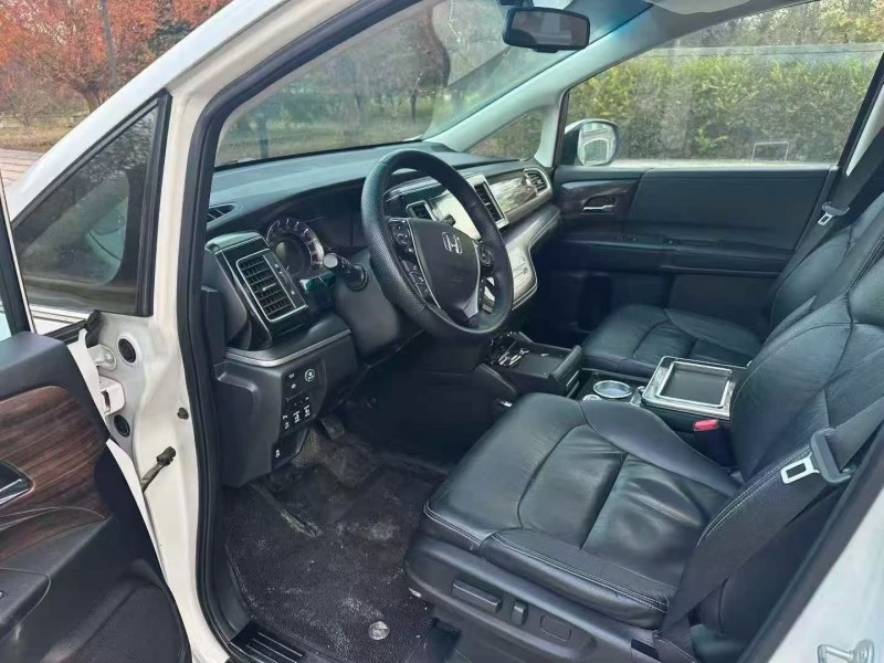 淄博18年本田艾力绅4