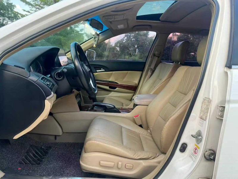 汕头12年本田雅阁4