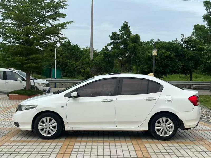 汕头14年本田锋范3