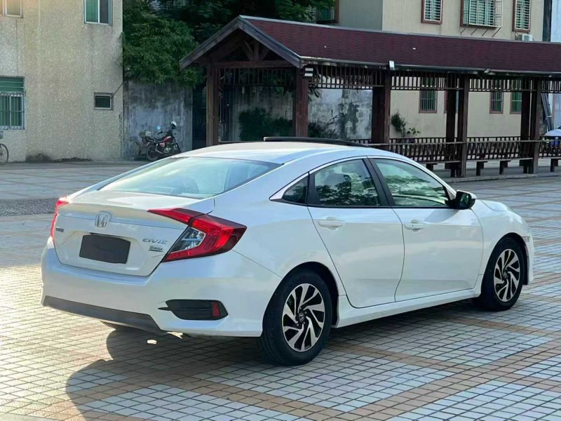 汕头19年本田思域8