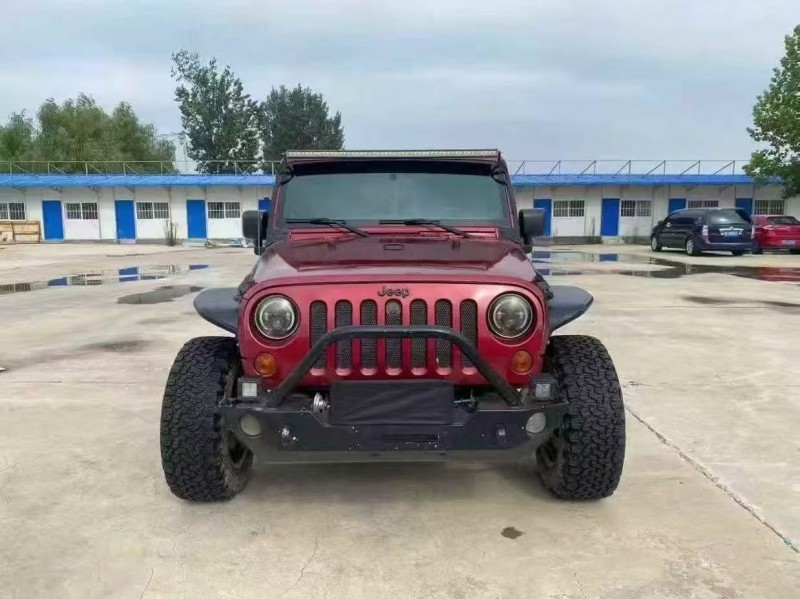 枣庄14年Jeep牧马人1