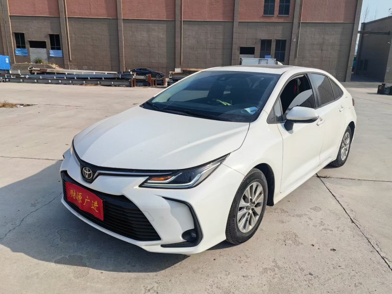 青岛22年丰田卡罗拉3