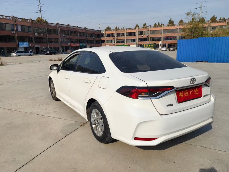 青岛22年丰田卡罗拉5