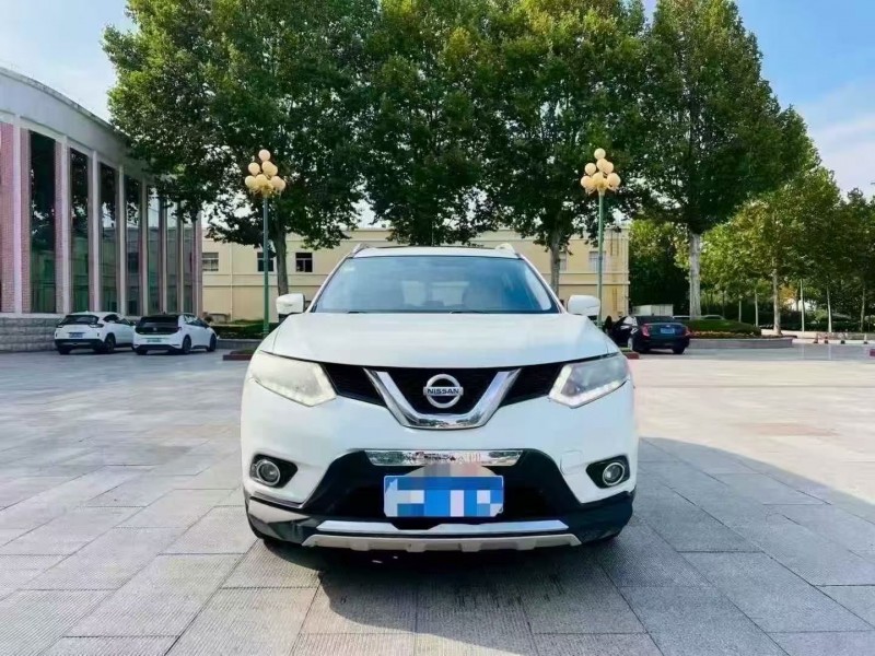 枣庄15年日产奇骏1