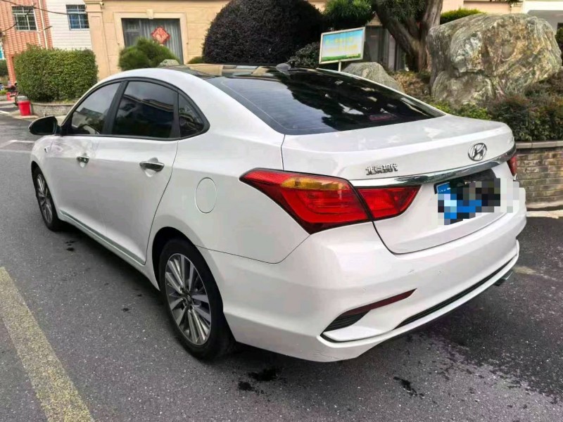 台州21年现代名图4