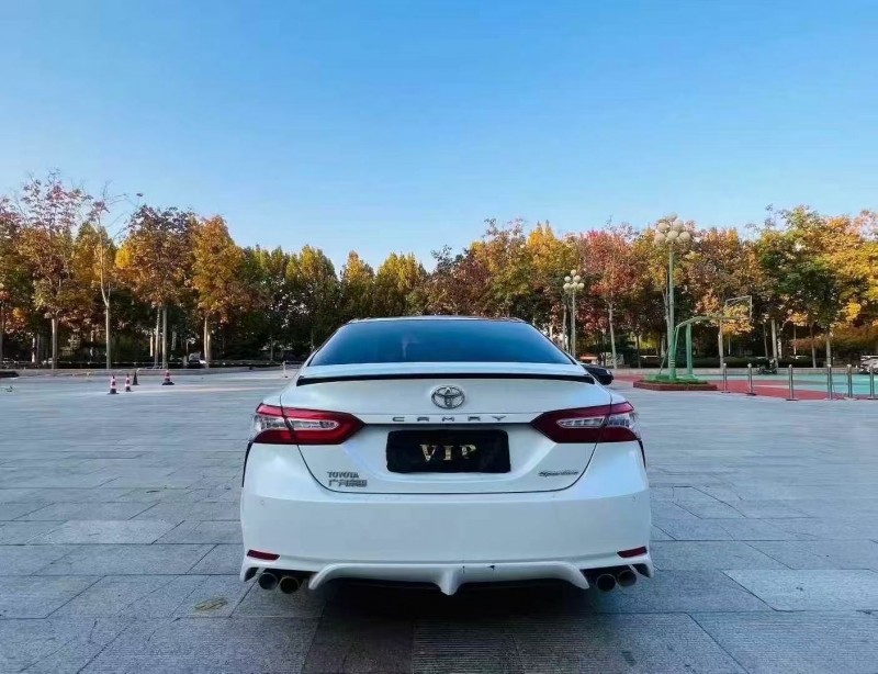 青岛19年丰田凯美瑞9