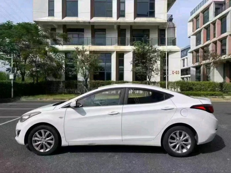 广州16年现代朗动4