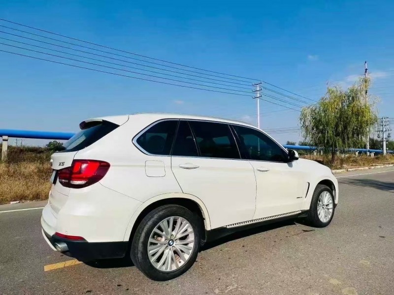 东营17年宝马X58