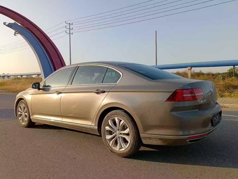 枣庄17年大众迈腾2