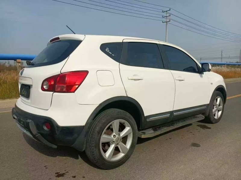 青岛13年日产逍客8