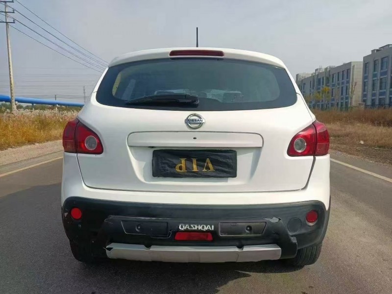 青岛13年日产逍客9