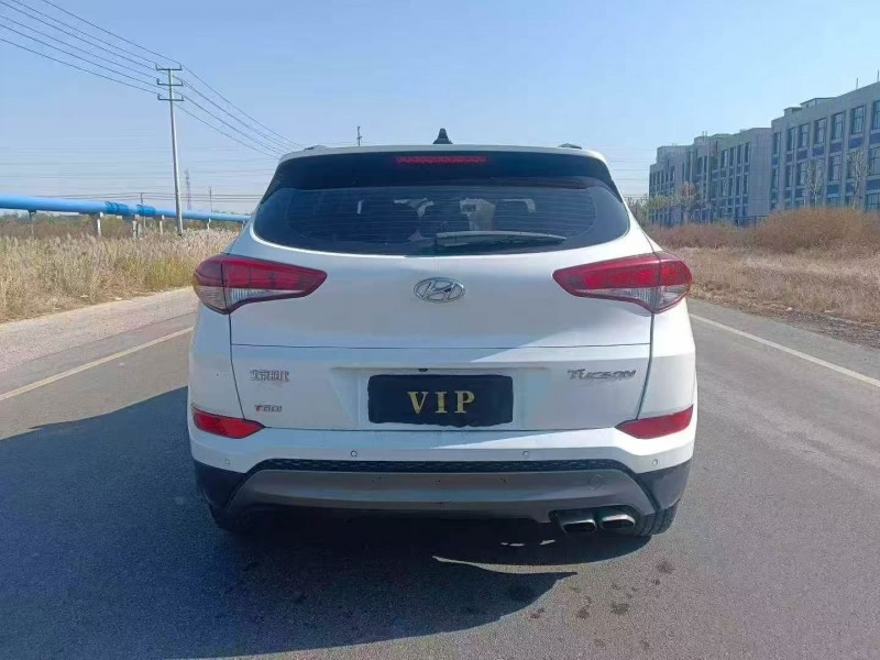 枣庄16年现代途胜9