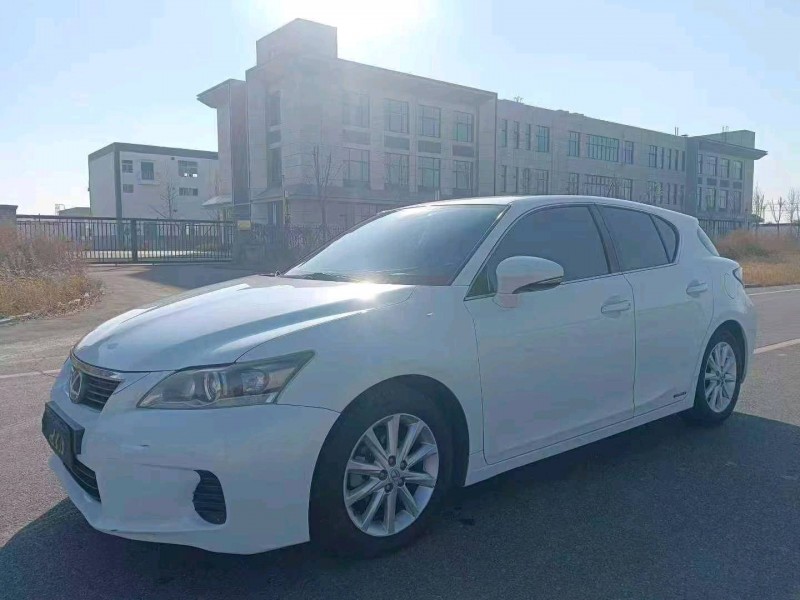 淄博13年雷克萨斯CT2