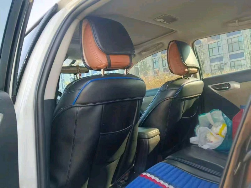 淄博13年雷克萨斯CT4