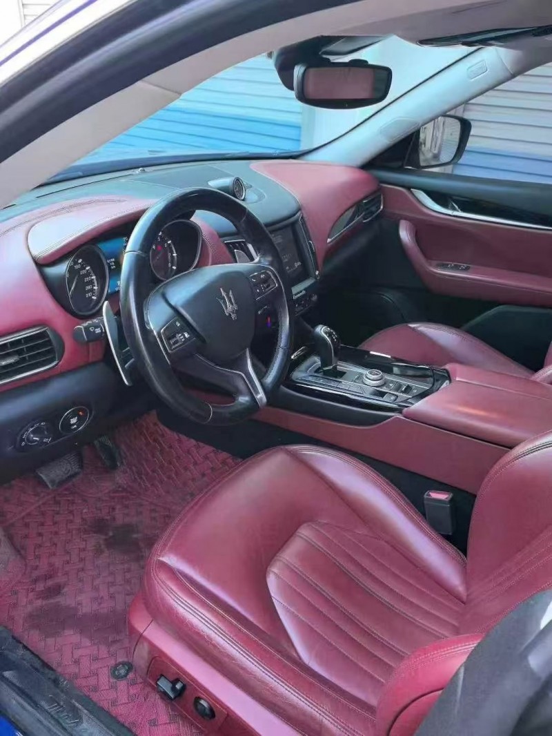 枣庄18年玛莎拉蒂Levante3